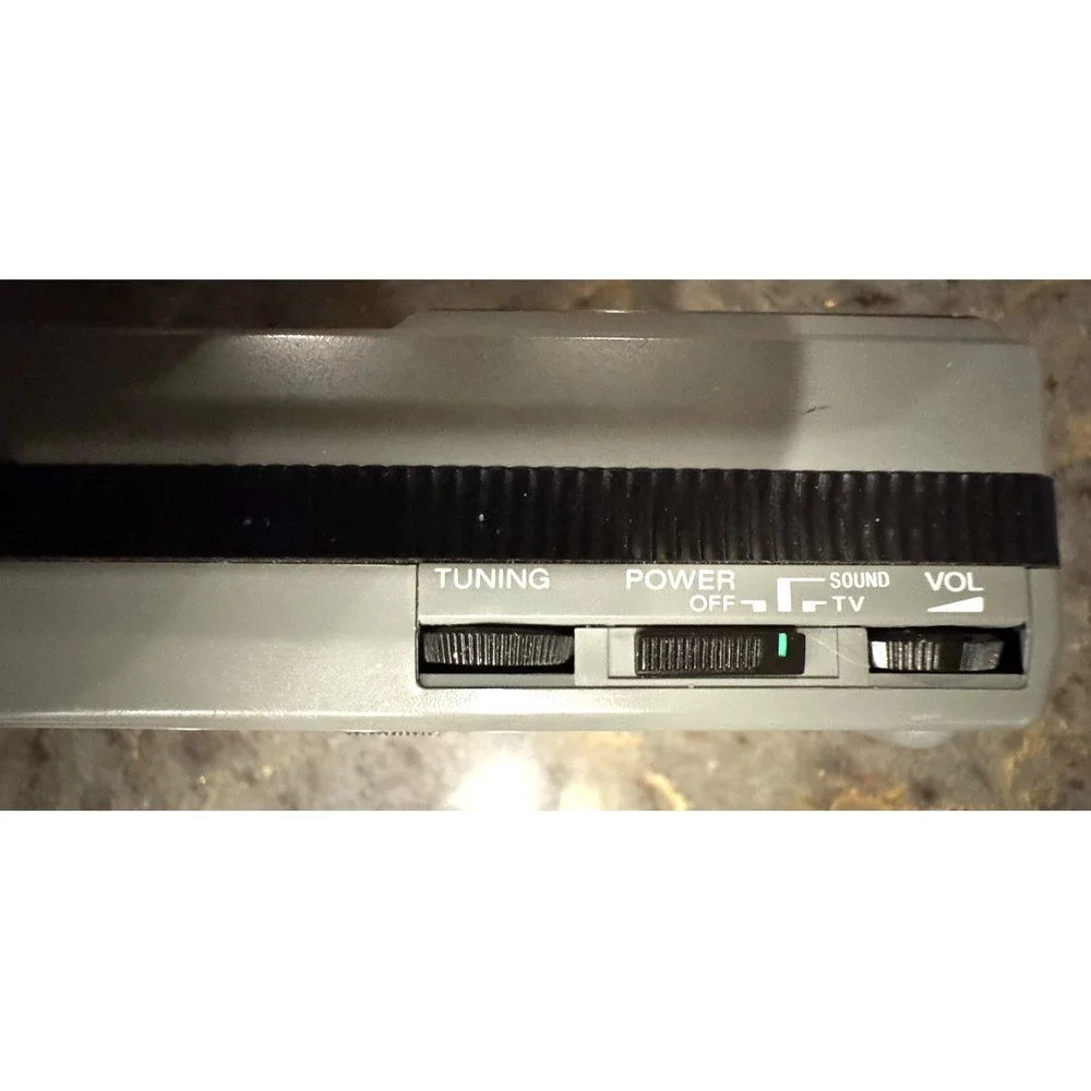 Sony Watchman‎ FD-10A Portable Black & White TV VHF/UHF Vintage 1988 Powers On